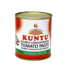 缶詰のトマトペースト800g
